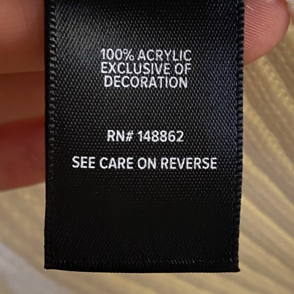 Torrid Lucky you crewneck pullover white sweater 5X NWOT - Picture 7 of 7